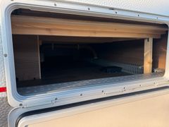 BUERSTNER Premio Plus 410TS-Hubbett-Dachklima-Mover-Markis