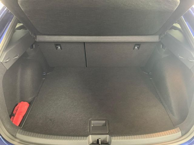 Taigo 1.0 TSI DSG R LINE IQ.LIGHT+ACC+APP+NAVI++