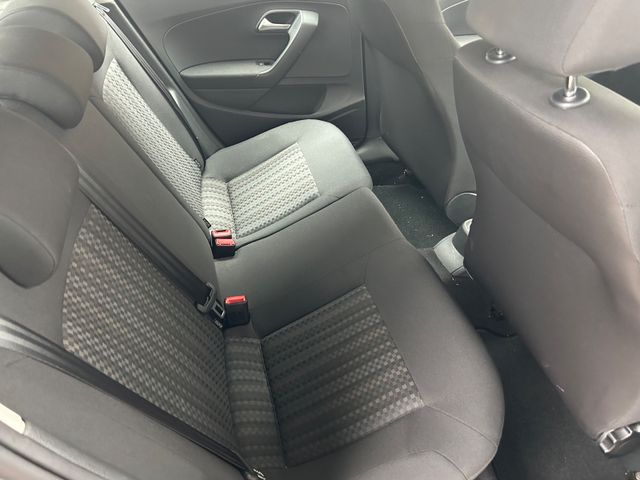 Fahrzeugabbildung Volkswagen Polo 1.0 +NaviZB+Klima+WR+Servo+