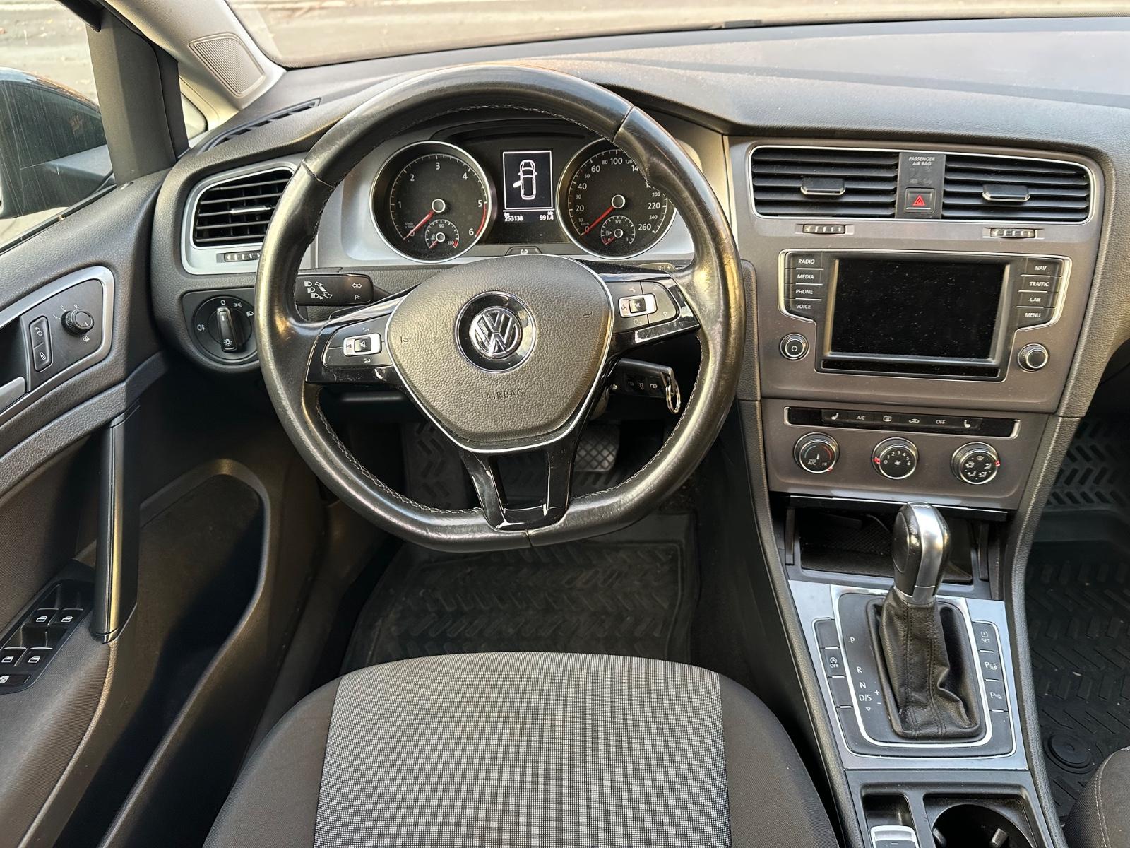 Volkswagen Golf 2015 — photo 13