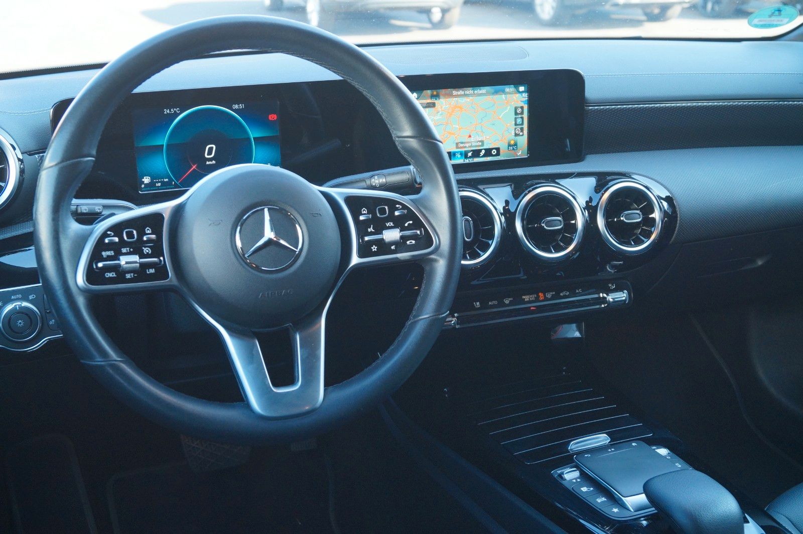 Fahrzeugabbildung Mercedes-Benz CLA Shooting Brake CLA 200 d