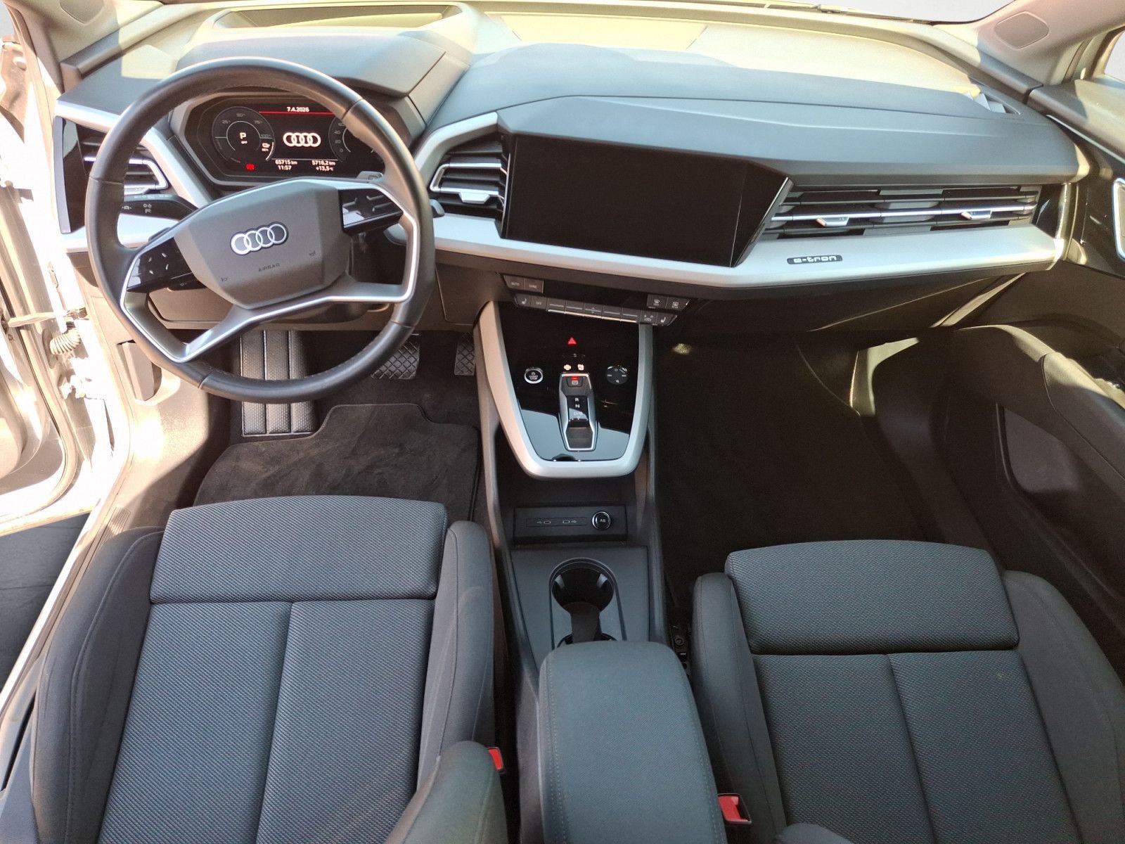 Audi Q4 45 e-tron quattro Sitzheizung Kamera Klima foto 11