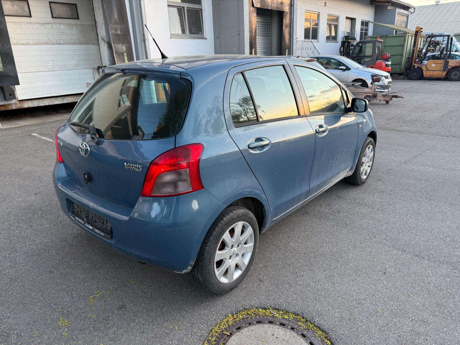 Toyota Yaris 1.4 Diesel 5 Türer*Navi*Klima*