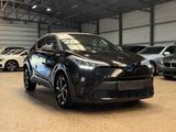 Toyota C-HR Hybrid Business Edition - Toyota C-HR: Business Edition