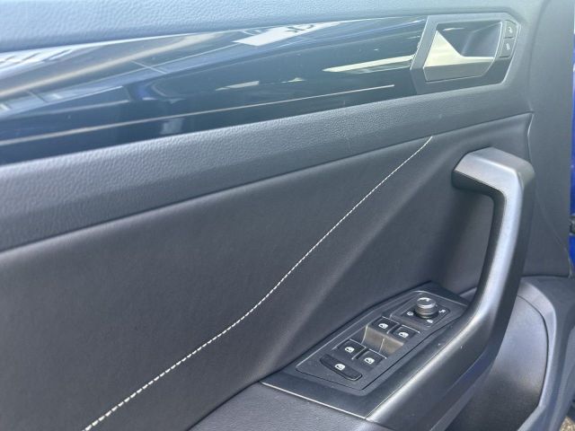 T-Roc 2.0 TSI DSG R-Line 4M 19 NAVI RFK AHK