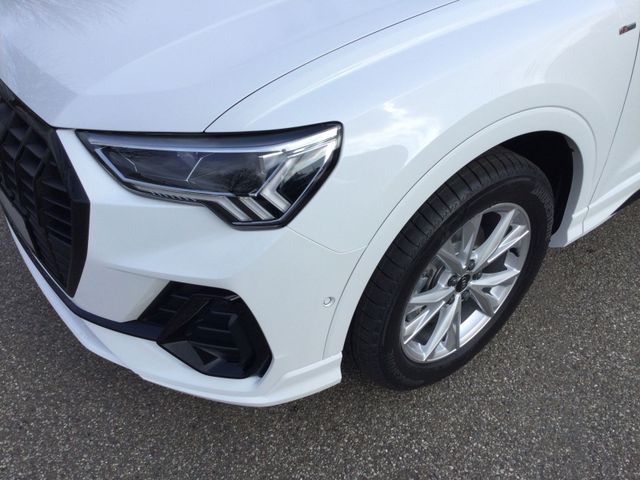 Q3 S line 35 TFSI 150PS S tronic