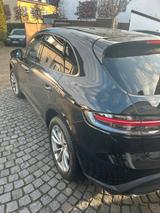 Porsche Macan black mit Panoramadach - Porsche Macan in Hagen