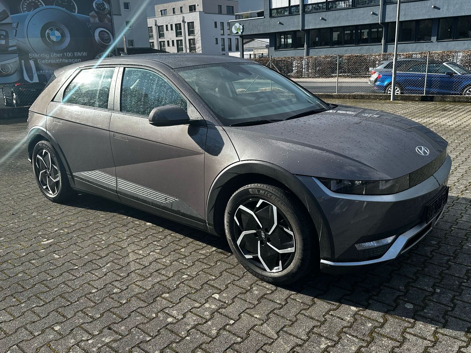 Fahrzeugabbildung Hyundai Ioniq 5 Basis 2WD NAVI+ACC+LED+SHZ+KAMERA+WP+DAB