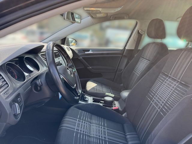 Golf VII LOUNGE 1.2 TSI GRA Climatronic Radio Al