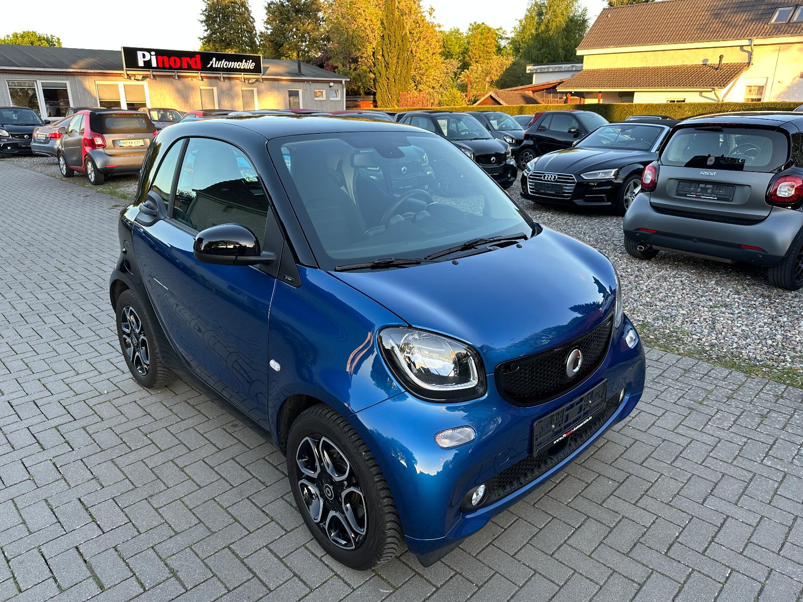 Smart ForTwo coupe Prime LED-NAVI-PANO-90PS-JBL-KAM