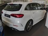Mercedes-Benz B 200 d AMG-Sport/LED/Cam/Pano/Totw/Keyl/Sound - Mercedes-Benz: Kombi, AMG