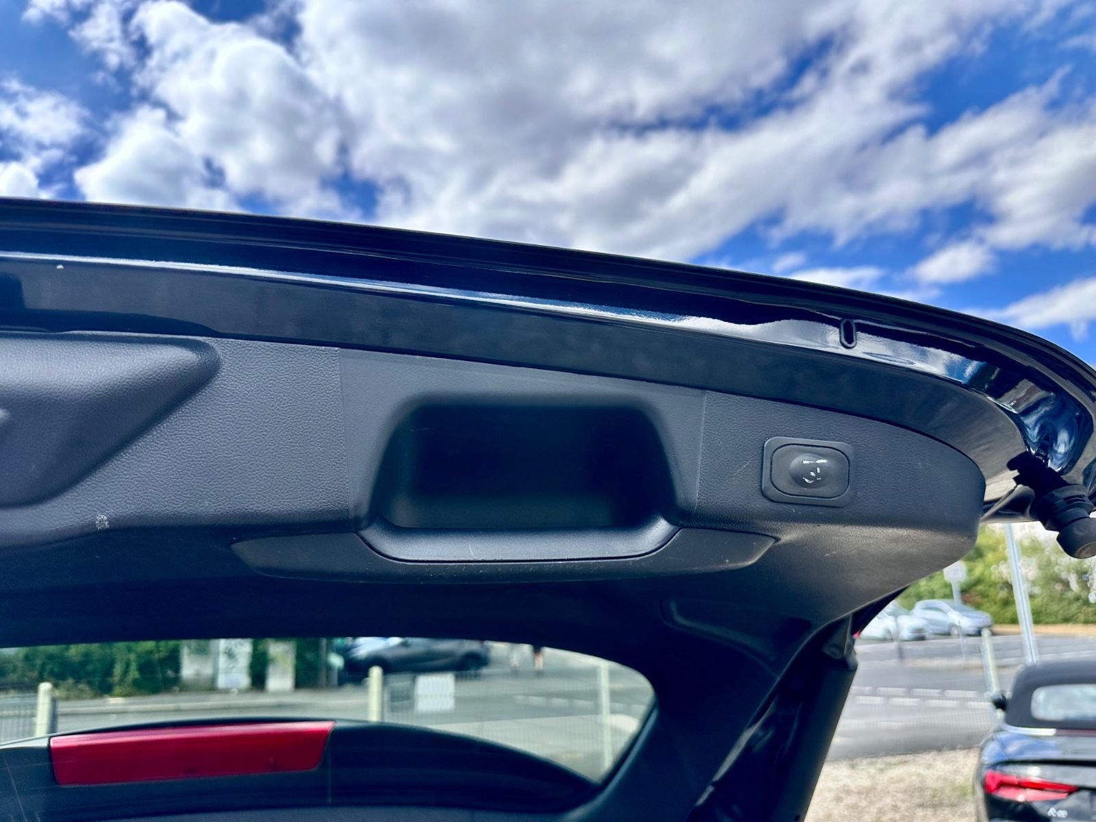 Fahrzeugabbildung Ford FOCUS TURNIER VIGNALE*PANO+LED+1.HAND*