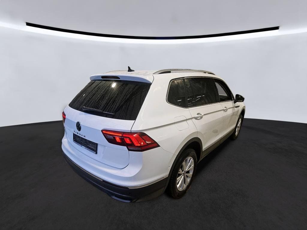 Fahrzeugabbildung Volkswagen Tiguan Allspace Life TDI *Standhzg*Navi*Cam*LED*
