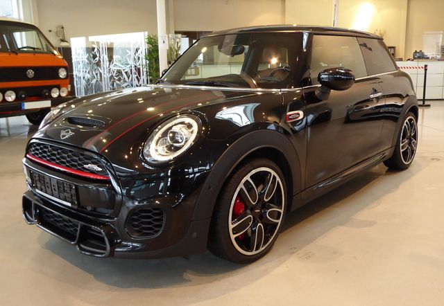 MINI John Cooper Works 2.0 Leder Navi PDC Kamera LED