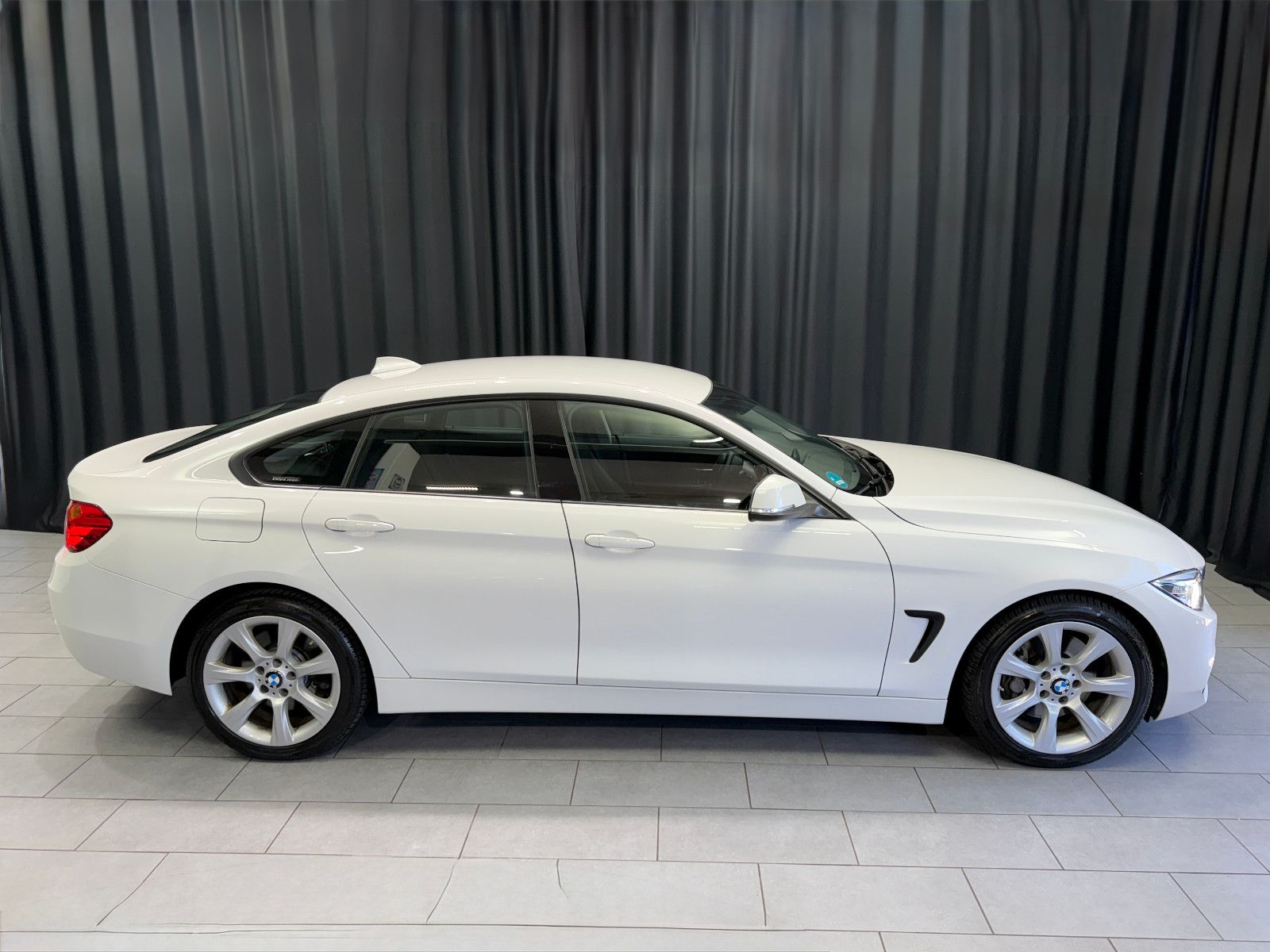 Fahrzeugabbildung BMW 435i Gran Coupe |AHK|AUTOMATIK|