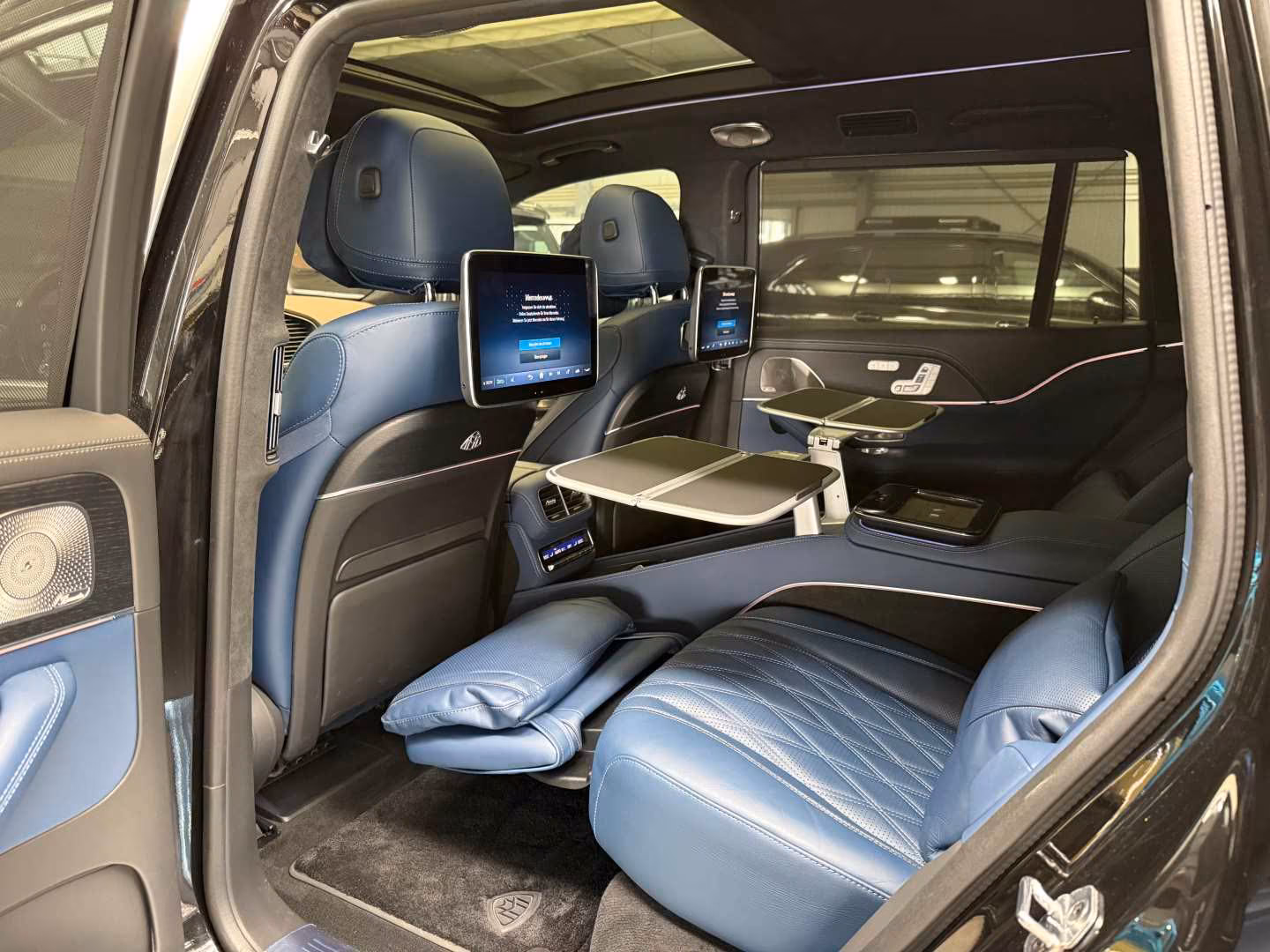Mercedes-Benz GLS 600 Maybach First Class / Manufaktur