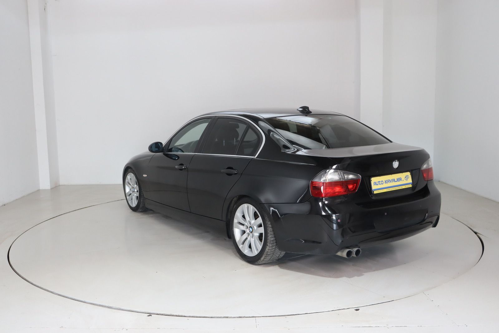 Fahrzeugabbildung BMW 325 i * Xenon * SD * Leder