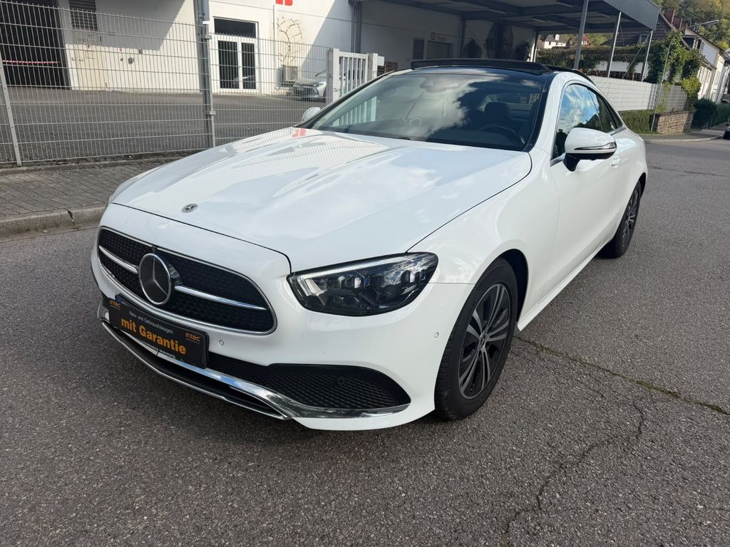 Image of Mercedes-Benz E 220