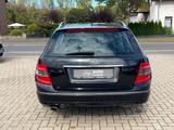 Mercedes-Benz C 220CDI T+Bremse neu+Serivce neu+AHK+Leder+Navi - Mercedes-Benz C 220 aus 2010: Cdi