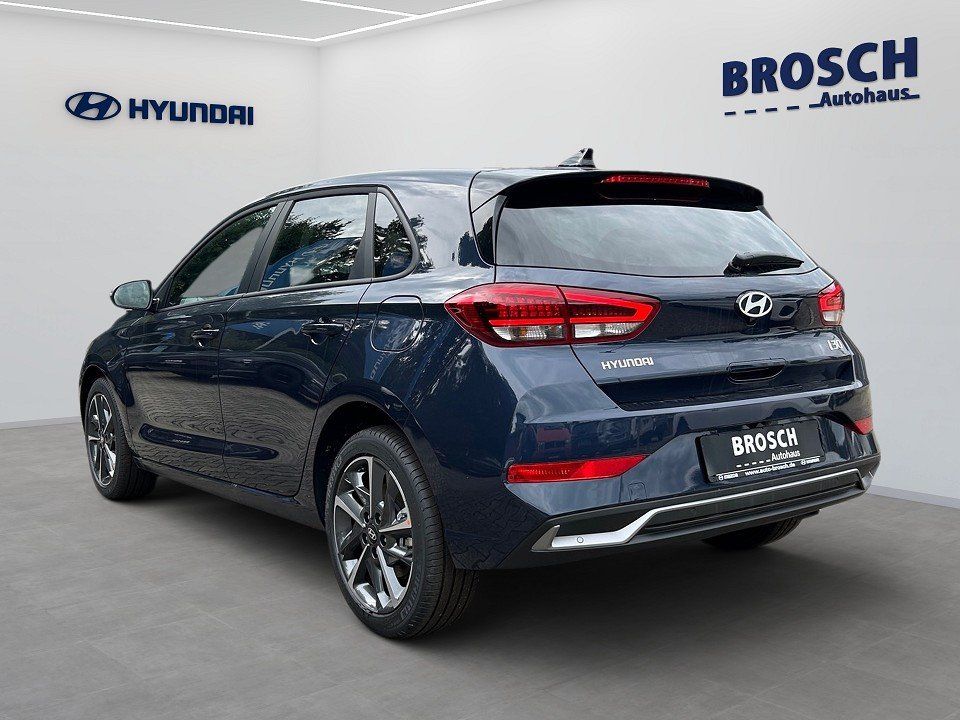 Fahrzeugabbildung Hyundai i30 MY25 1.5T 48V ADVANTAGE LED+NAVI 5J-GARANTIE
