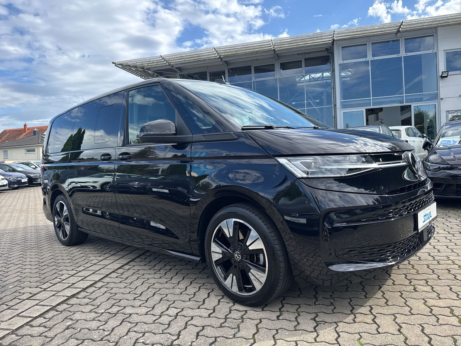 T7 Multivan Life lang TDi DSG 7S Navi Standh. AZ