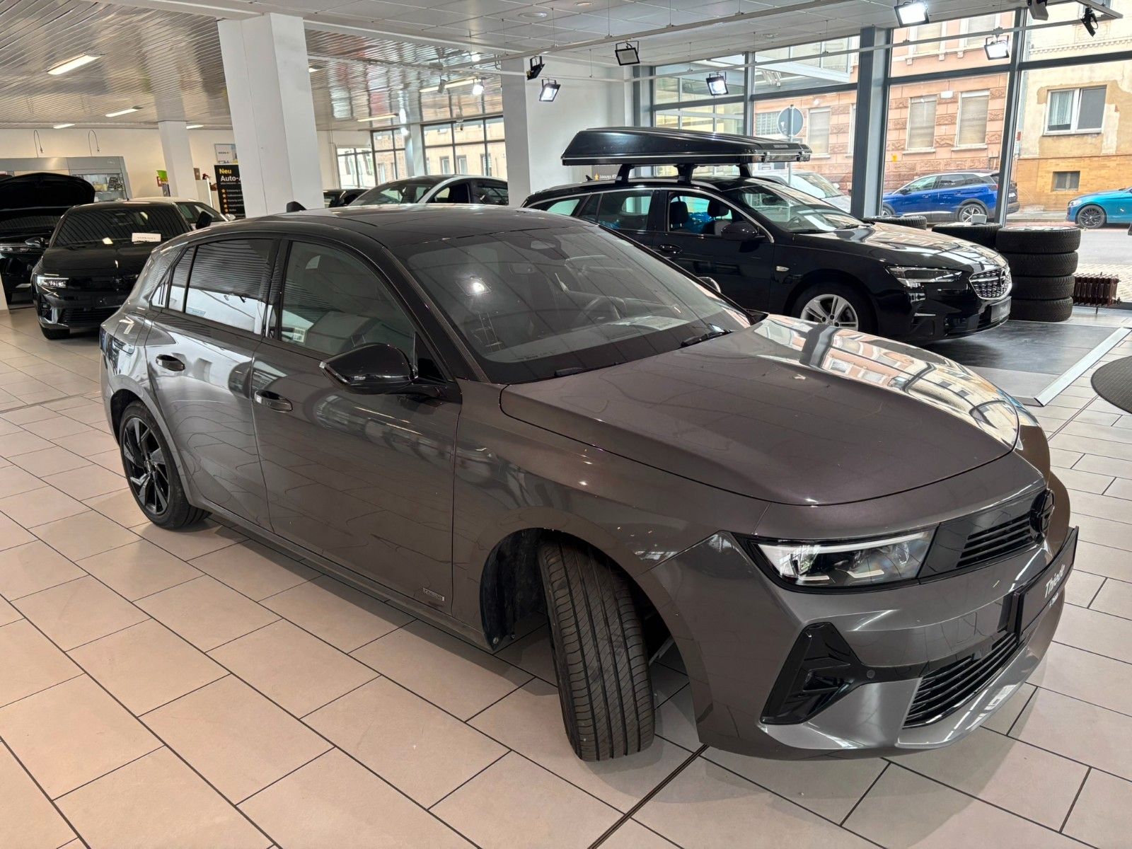 Fahrzeugabbildung Opel Astra L Lim. 1.6 HYBRID ULTIMATE NAVI/360°/SPORT