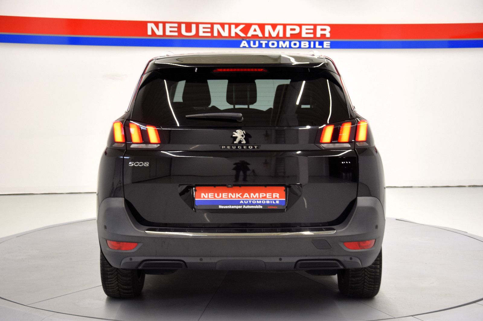 Fahrzeugabbildung Peugeot 5008 Allure Full-LED Sitzheizung Kamera AppleCar