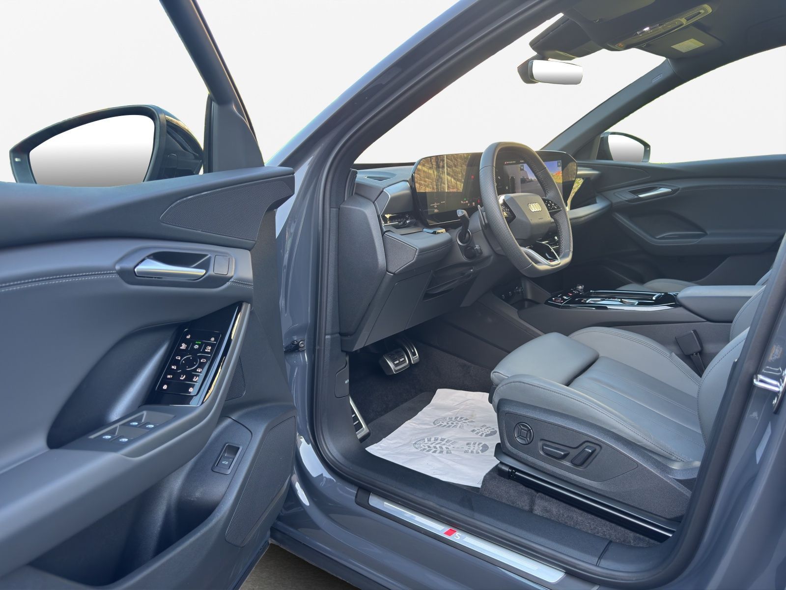 Audi SQ6 e-tron - Bild 12