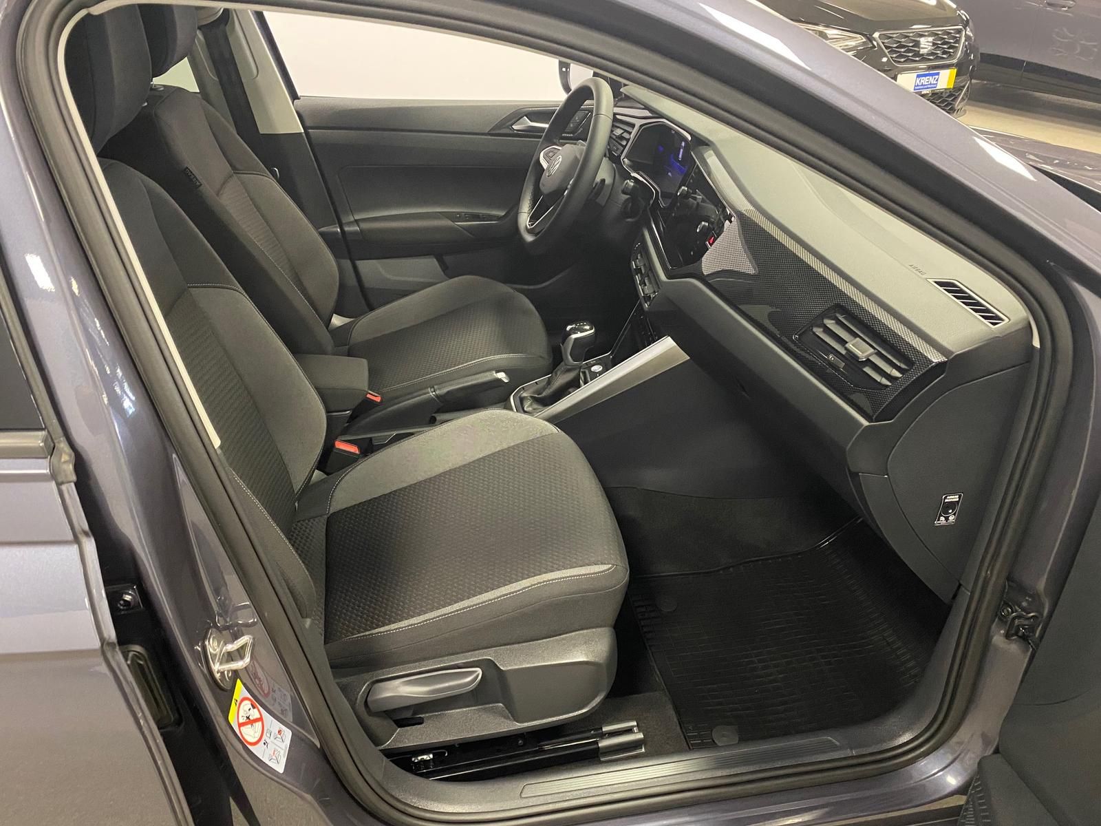 Fahrzeugabbildung Volkswagen Taigo 1.5 TSI ACT Life APP+MATRIX+ALLWETTER+RFK+