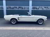 Ford 1967 Ford Mustang Cabrio V8 - Ford Mustang aus 1967: Cabrio