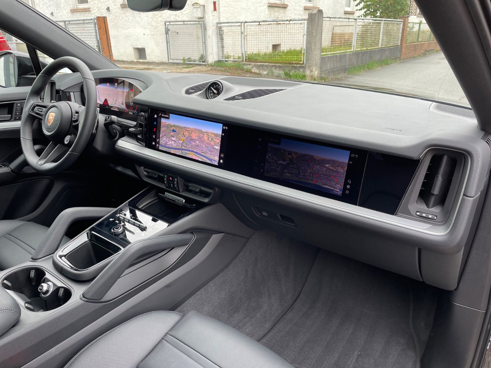 Fahrzeugabbildung Porsche Cayenne V6 Coupe |ACC|HUD|PASM|3.Displ.|Bose|22"