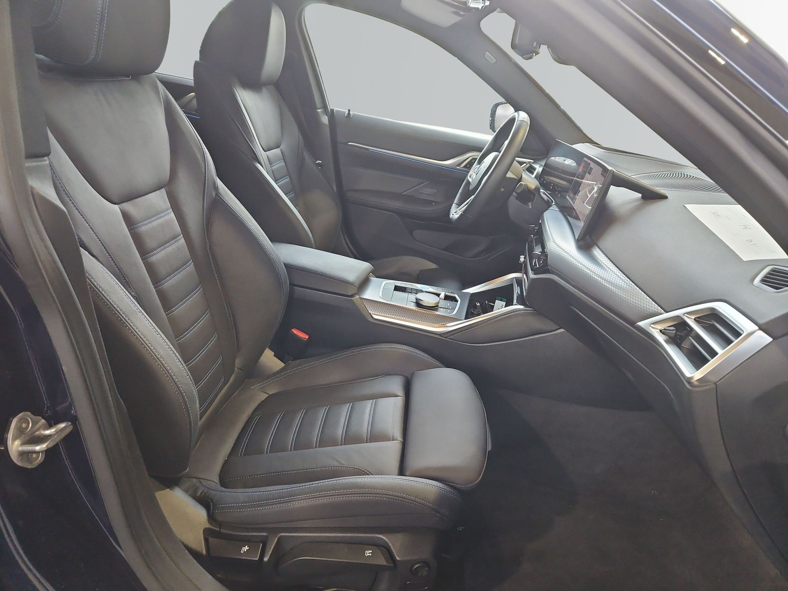 BMW i4 - Bild 11