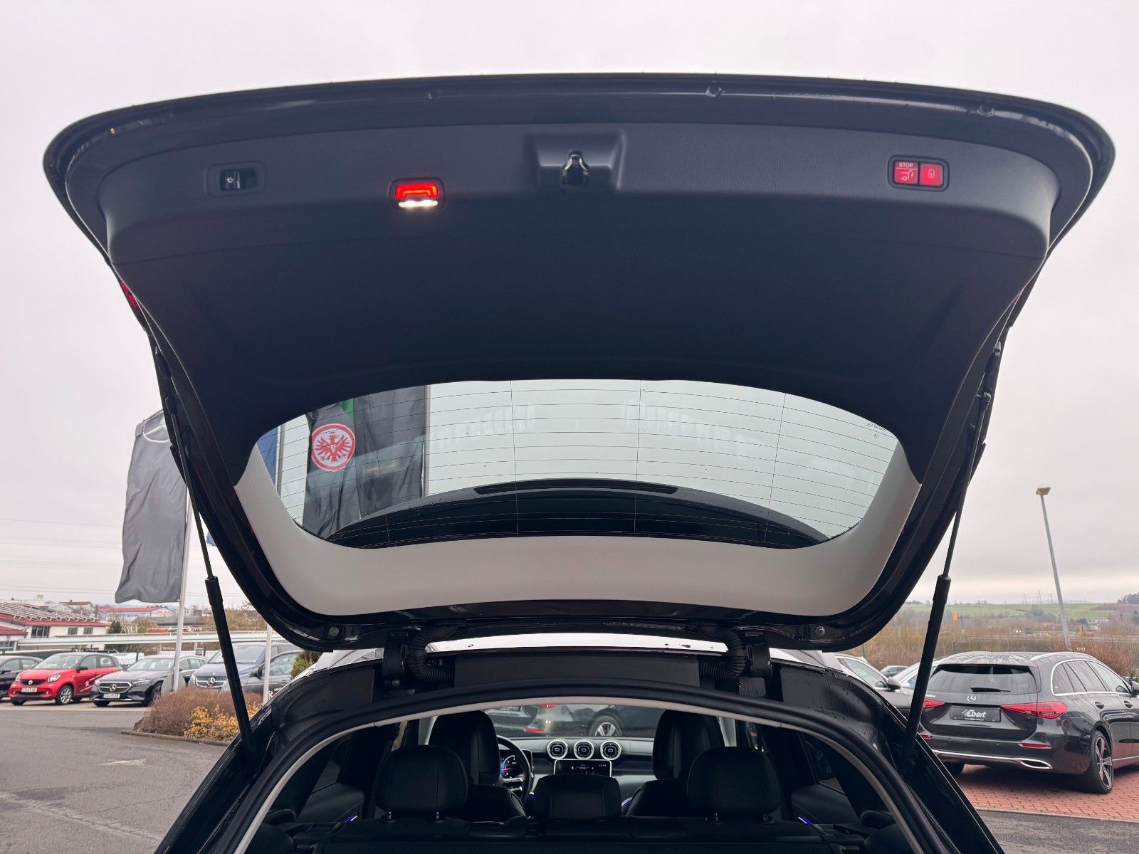 Fahrzeugabbildung Mercedes-Benz GLC 220d 4M AMG+AHK+Burm+STH+360+Night