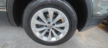 Volkswagen Tiguan - 8