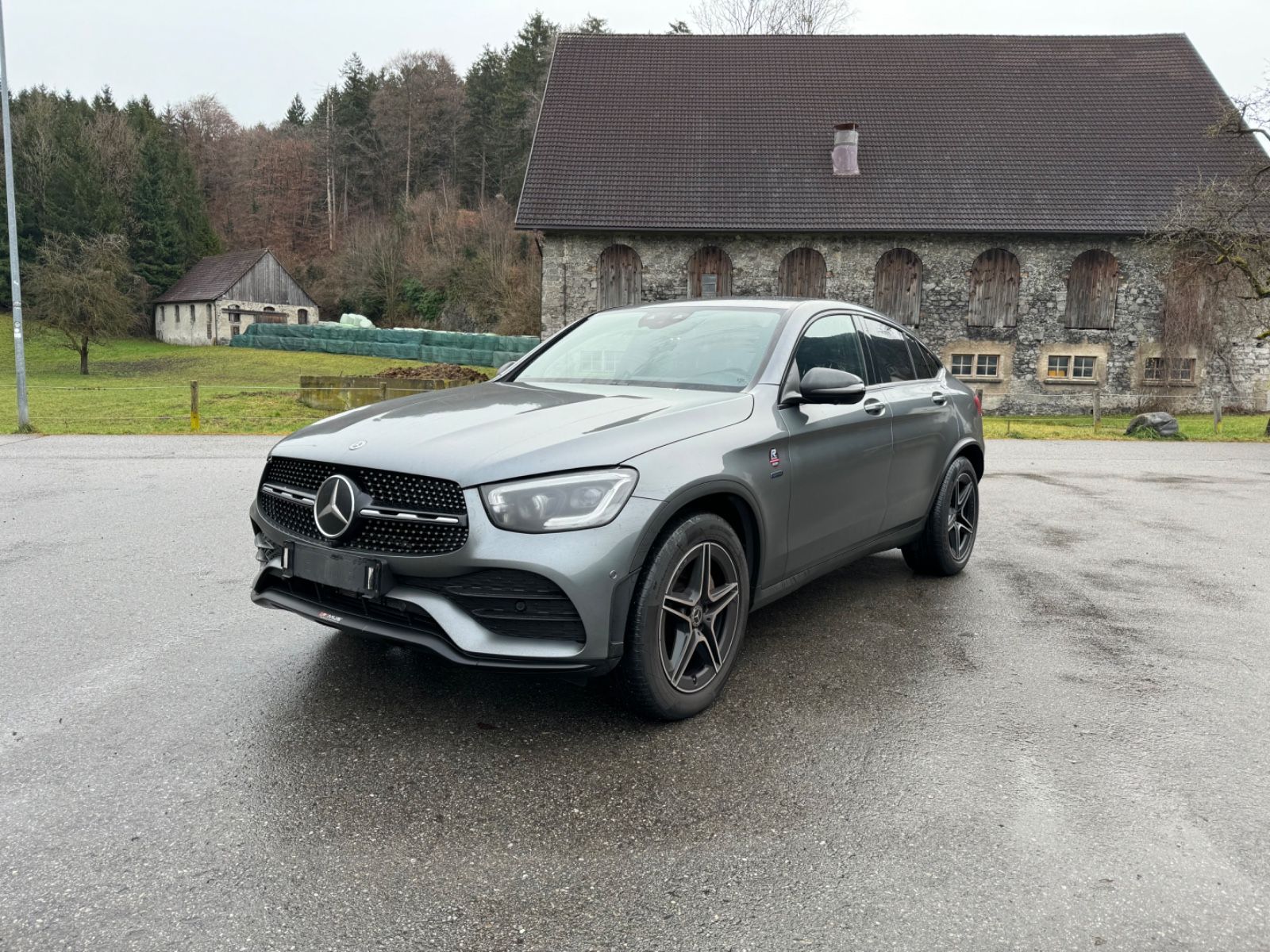 MERCEDES-BENZ GLC 300 4MATIC Coupe AMG-Line
