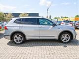 Volkswagen Tiguan Allspace 2.0 TDI Highline 4Motion 360° - Volkswagen Tiguan Allspace in Karlsruhe