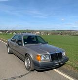Mercedes-Benz Mercedes e260 w124 Automatik - Mercedes-Benz E 260 von privat