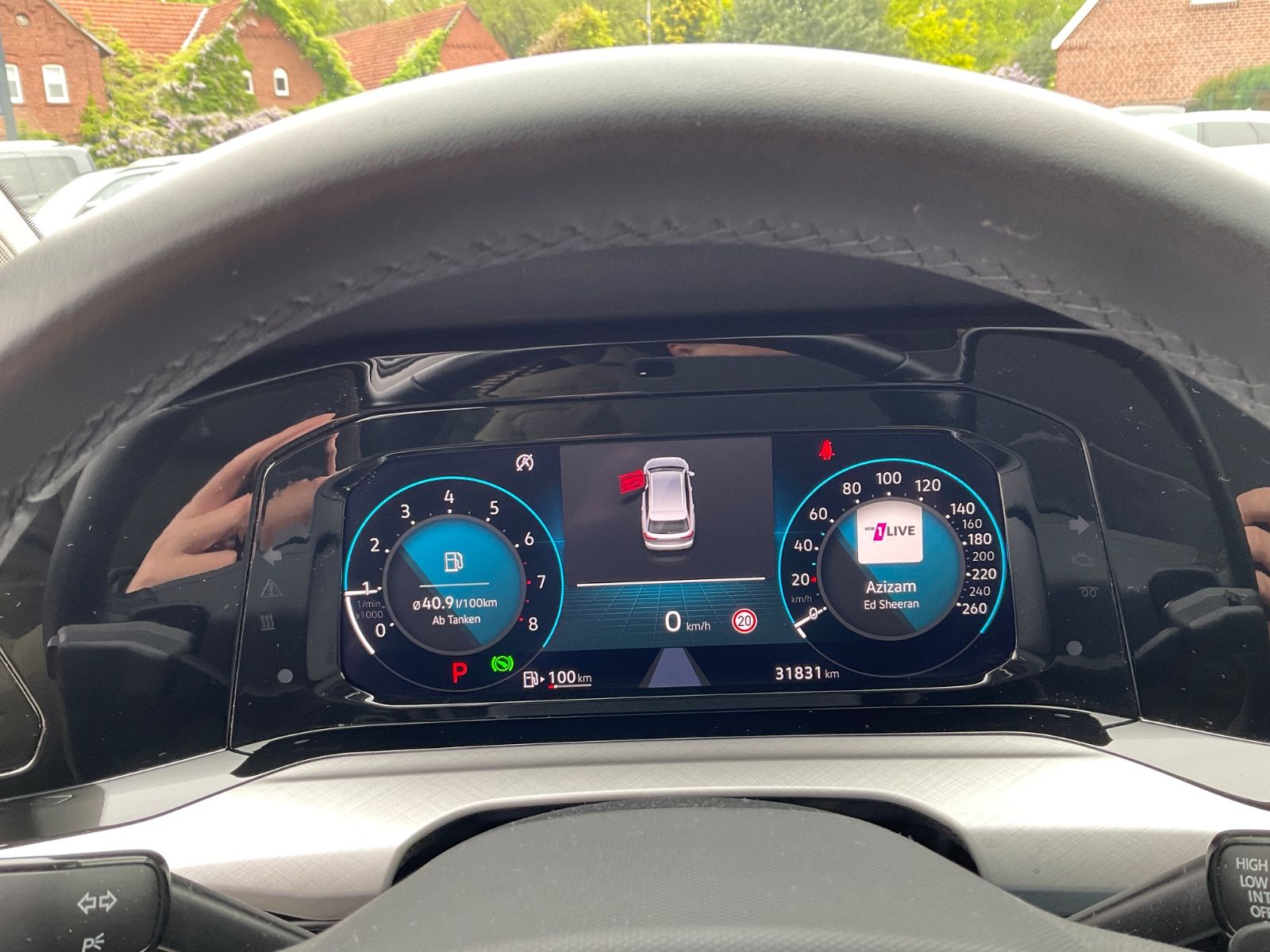 Fahrzeugabbildung Volkswagen Golf Variant 1.5 eTSI DSG Life,LED,AHK,ACC,carpl