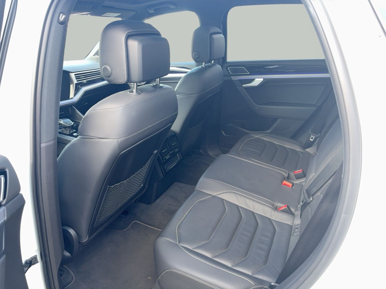 Touareg 3.0 V6 TDI R-Line PANO,STHZ,RFK.