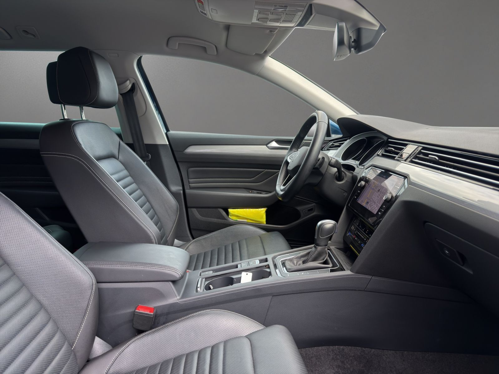 Volkswagen Passat Variant - Bild 10