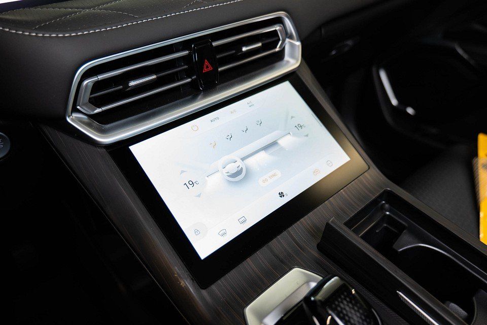 Fahrzeugabbildung GWM WEY 03 Premium