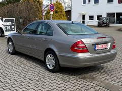 MERCEDES-BENZ E 350 Lim*NAVI*PDC*TEMP*SHZ*AUTOMATIK*2.HAND*AHK