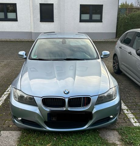 BMW 318i Edition Lifestyle Edition Lifestyle