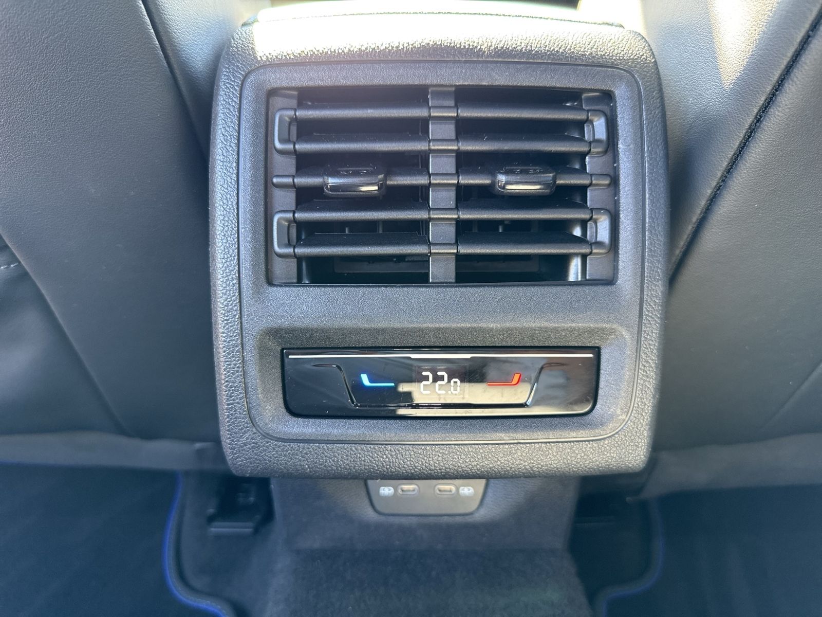 Golf VIII R 4Motion, Matrix, BlackStyle, RearVie