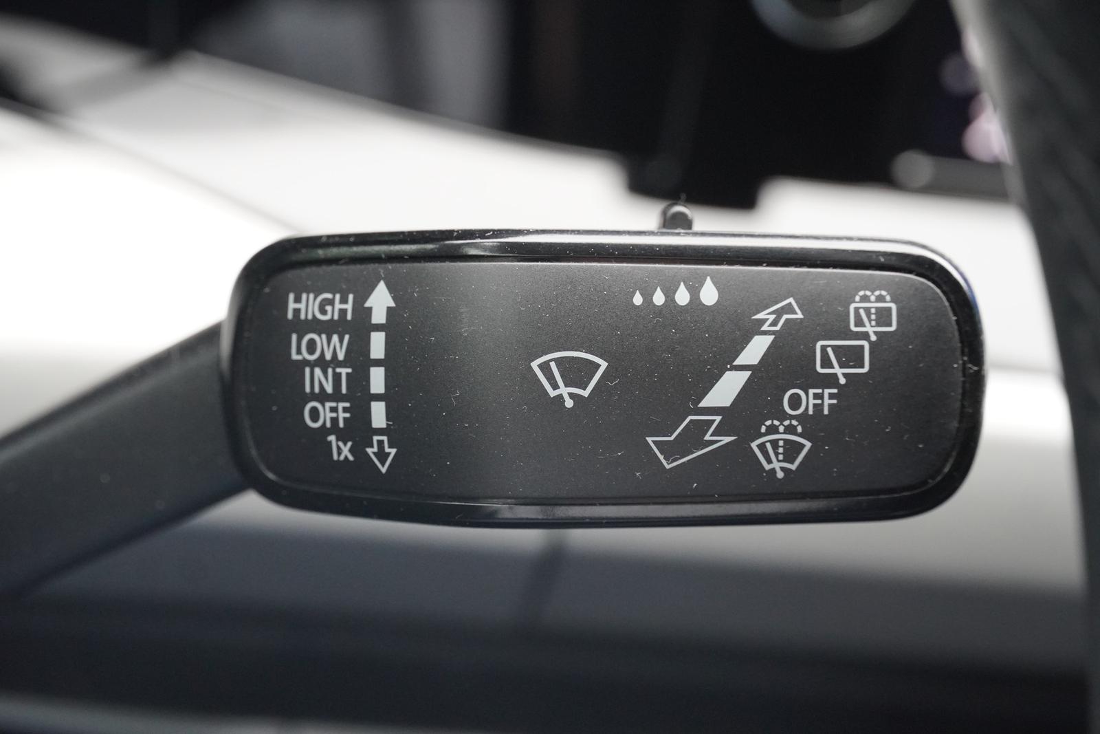 Volkswagen Golf VIII 1.5 TSI Life LED ACC Spurhalte, миниатюра 19