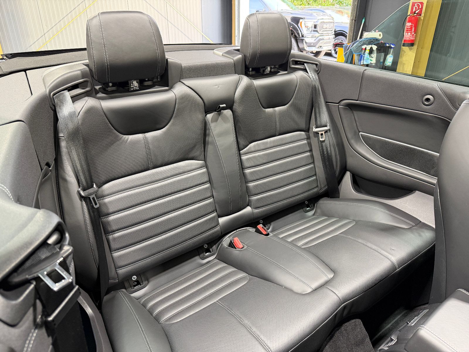 Fahrzeugabbildung Land Rover Cabriolet HSE Dynamic/360'KAM/LED/LEDER/NAVI/HUD