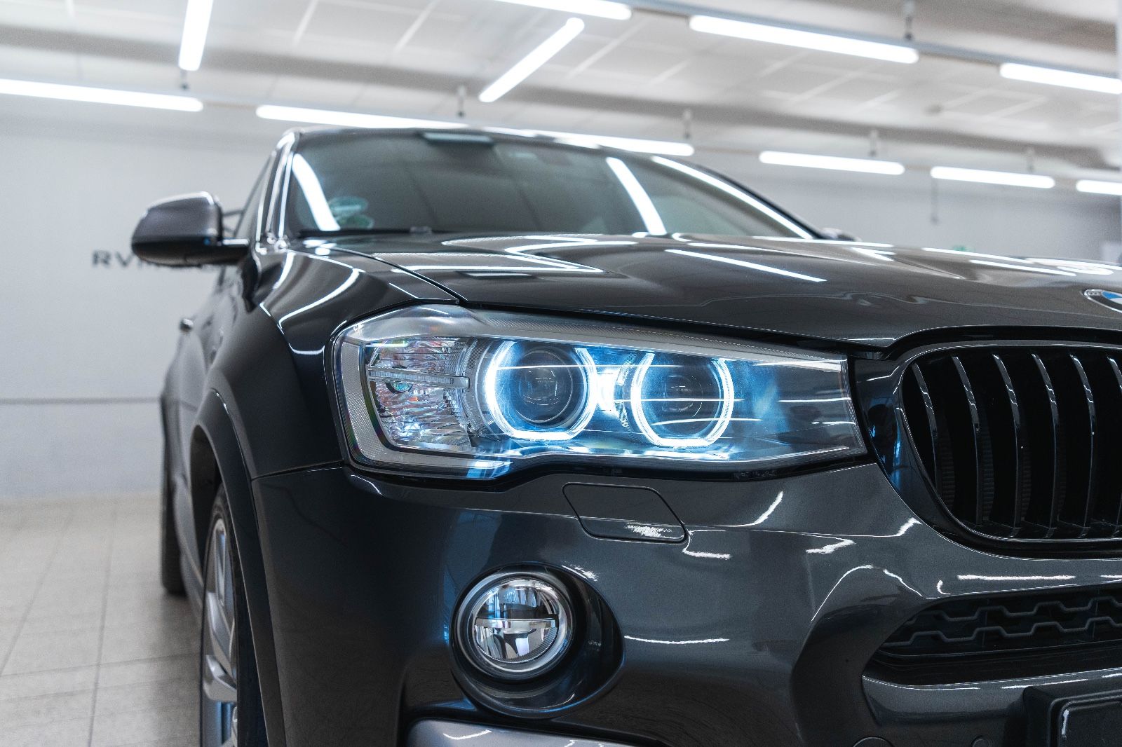Fahrzeugabbildung BMW X4 M40i M-Sportpaket Head Up Harman 360 Xenon