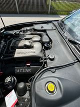 Jaguar XJR 4.0 XJR - Jaguar XJR: 4.0