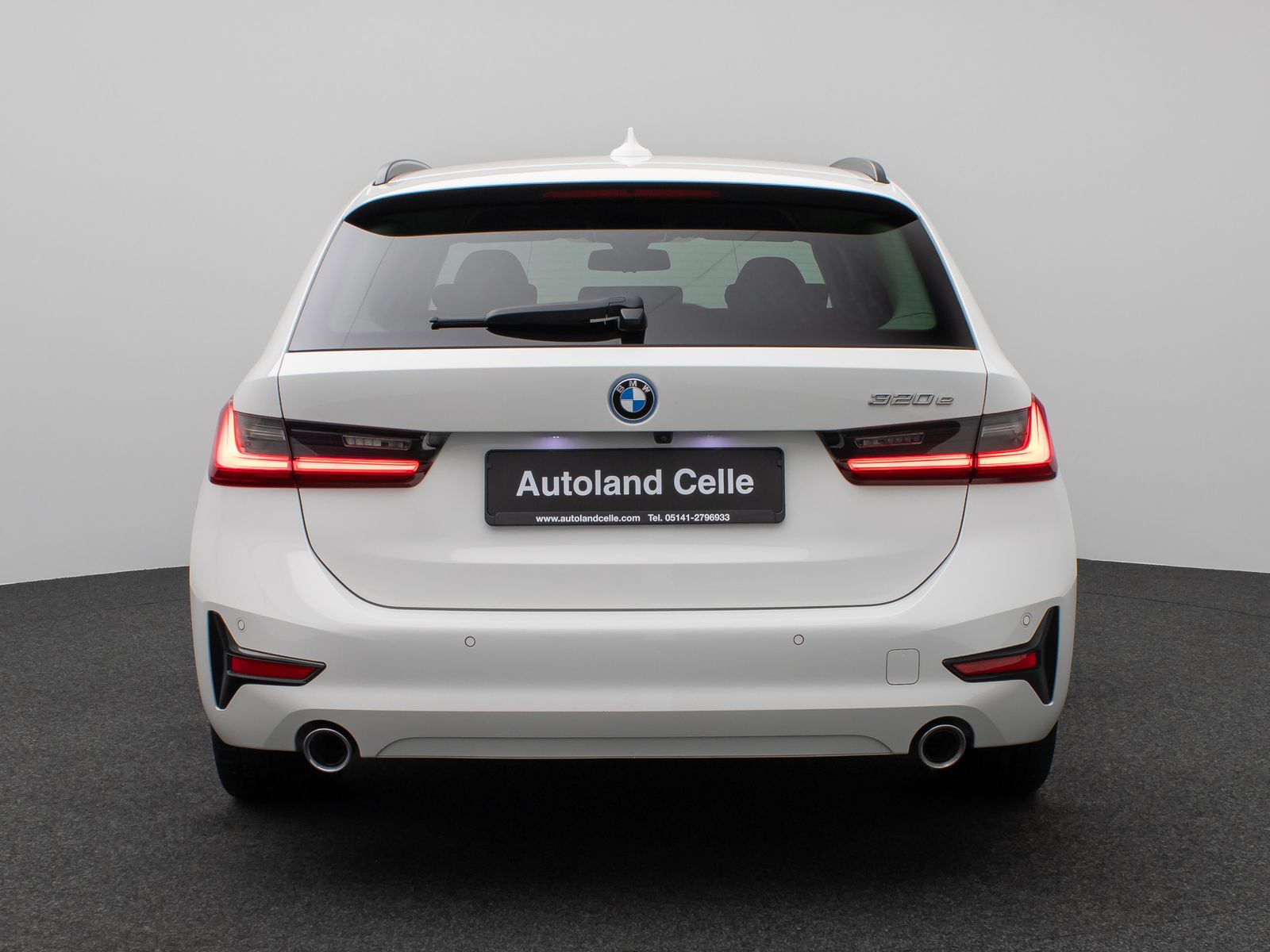 Fahrzeugabbildung BMW 320e  Kamera Laser HUD DAB HiFi Komfort Alarm