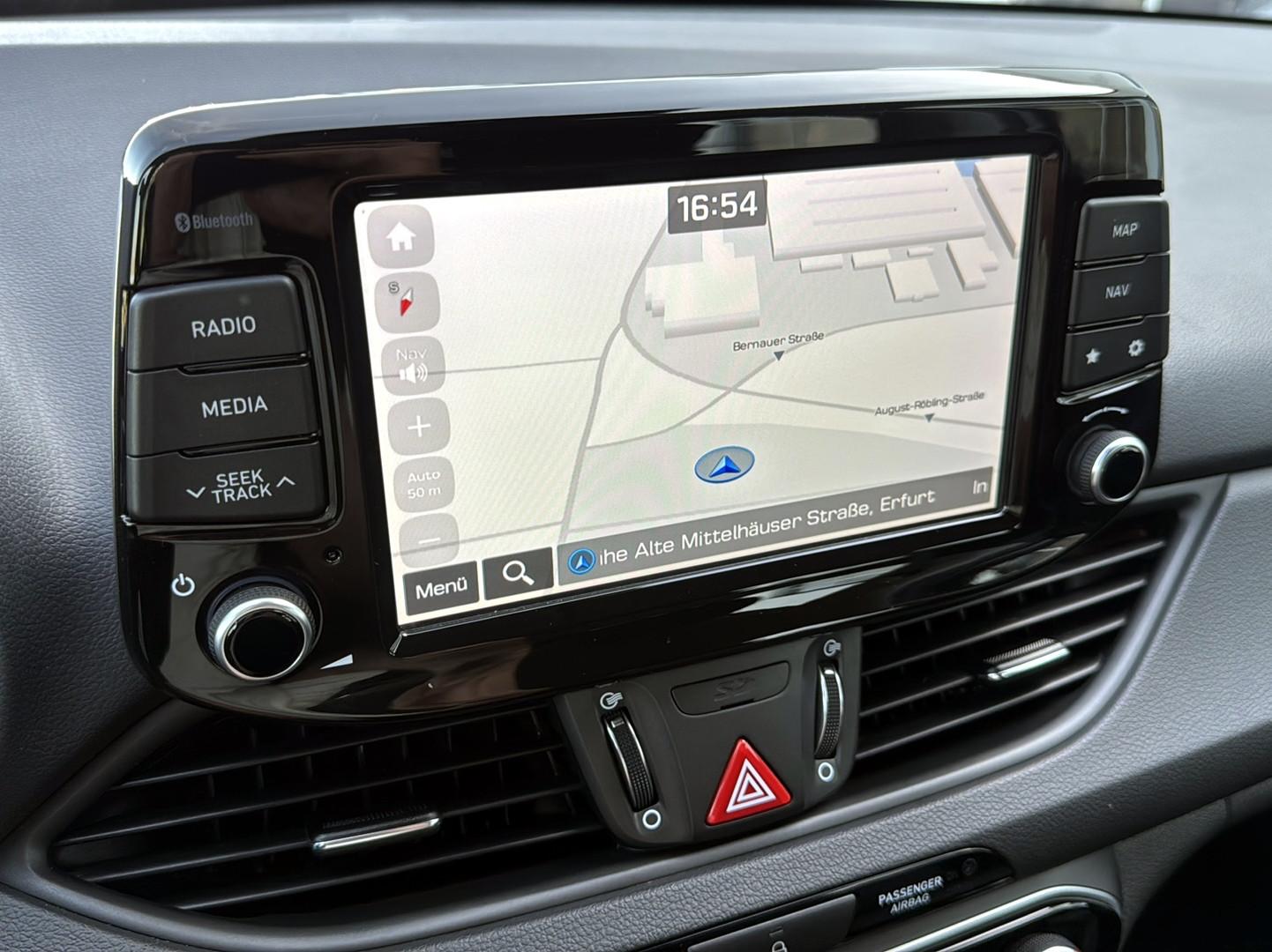 Hyundai i30 cw Trend+NAVI+KLIMA+PDC+KAMERA+AHK+ALU+75TKM